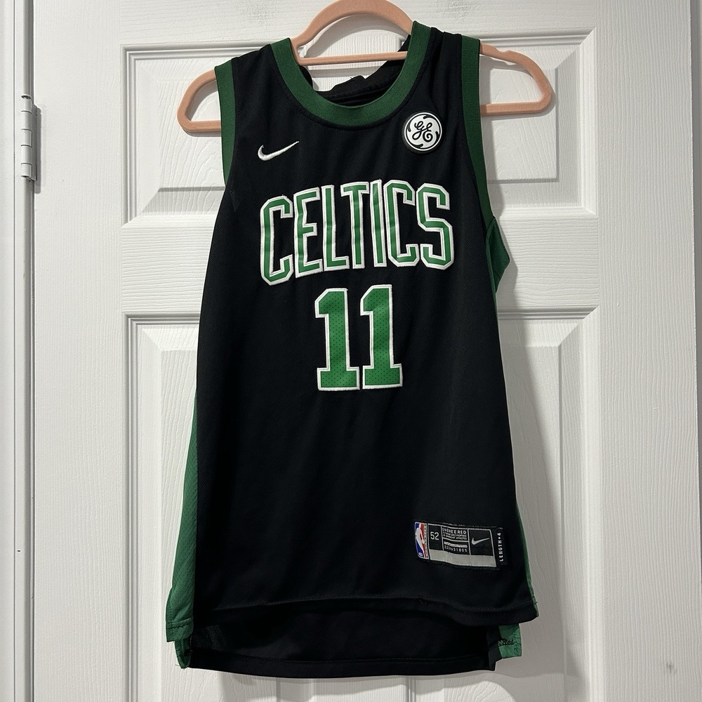 100% Authentic Nike NBA Boston Celtics #11 Kyrie Irving Jersey Youth Large Read*